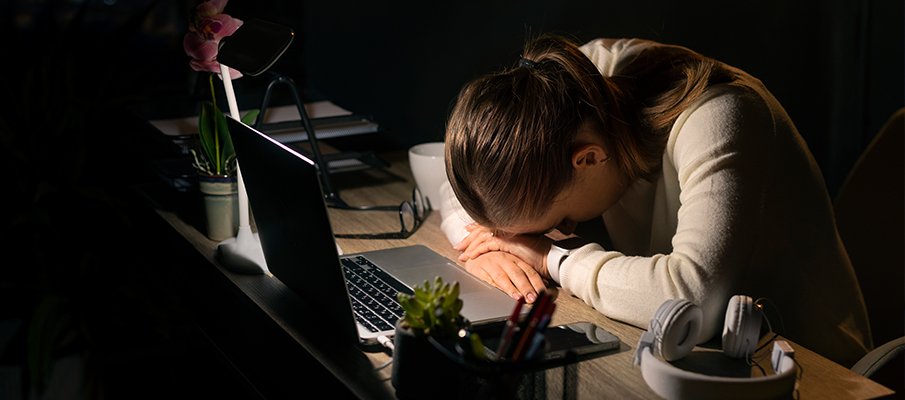 Digital-Burnout-How-Constant-Connectivity-Affects-Mental-Health-in-2025